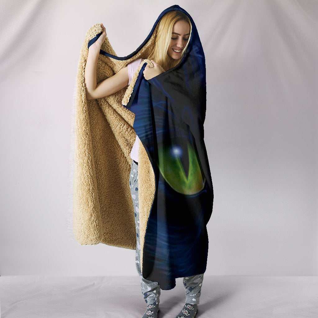 Cat Eyes Hooded Blanket