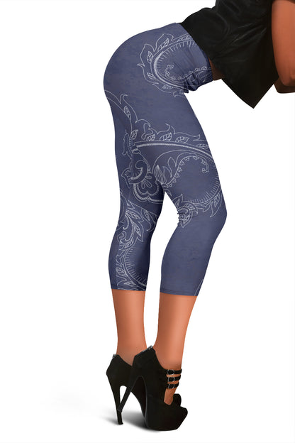 Blue Grey Decor Capri Leggings