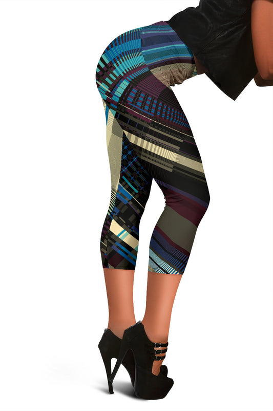 Diagonal Abstract Capri Leggings