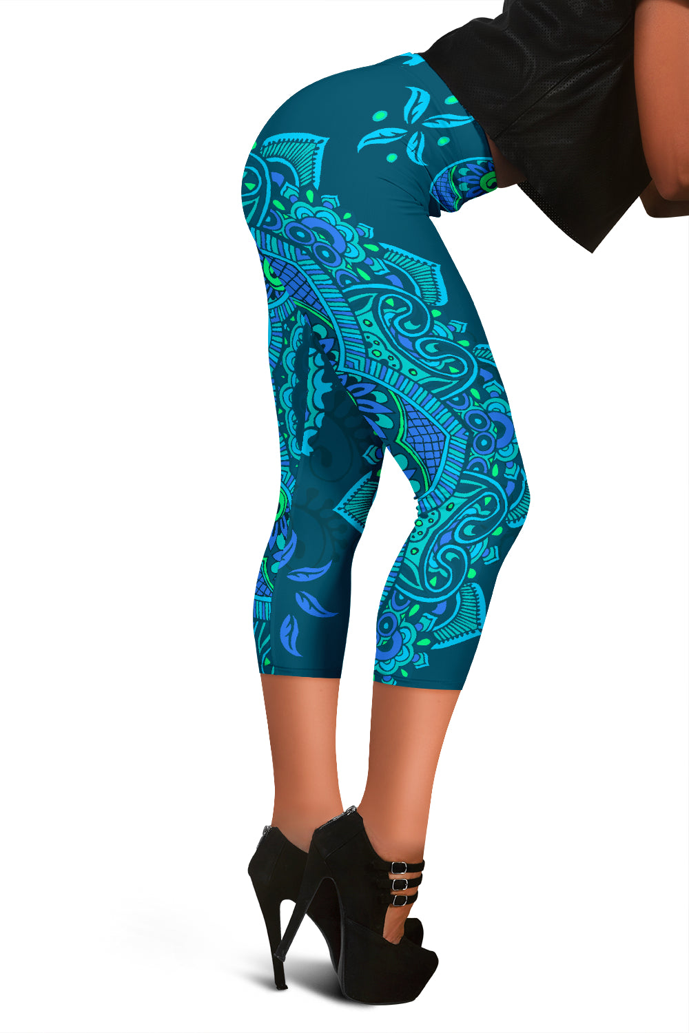 Teal Mandalas Decor Capri leggings