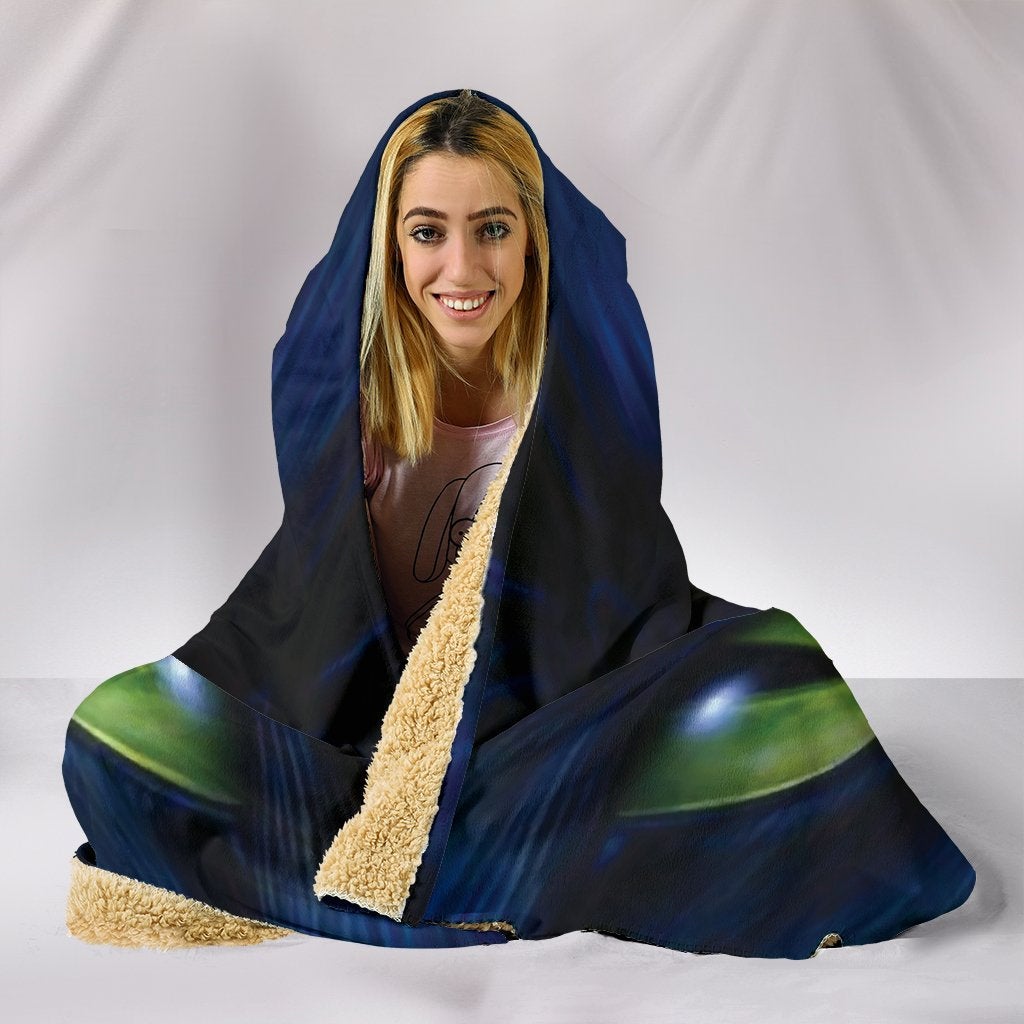 Cat Eyes Hooded Blanket
