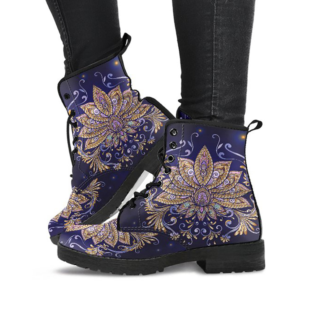 Elegant Lotus Womens Boots