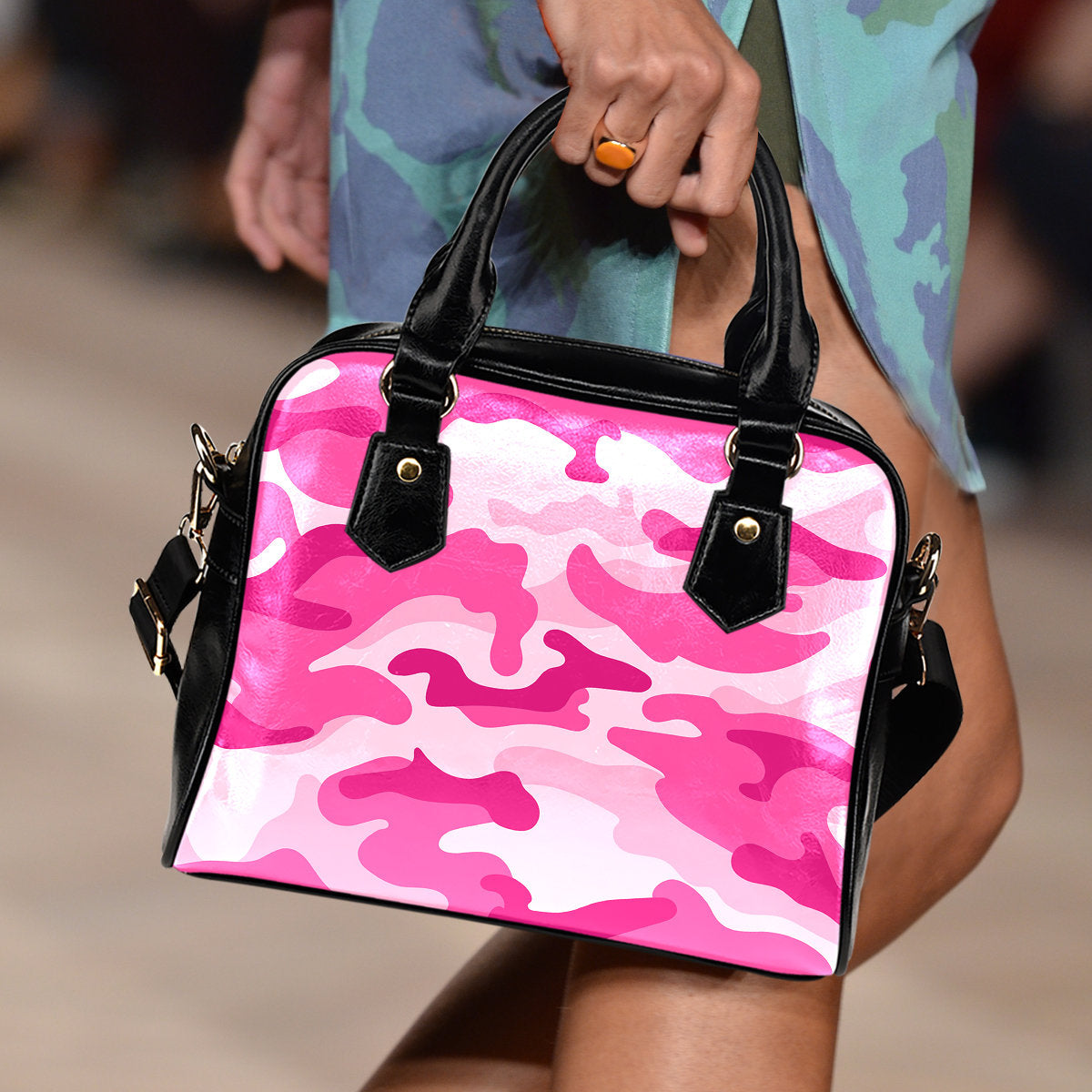 Pink Camouflage Shoulder Handbag
